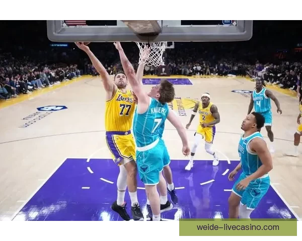 三分王之争东契奇伤退克努佩尔领先七球稳居联盟榜首